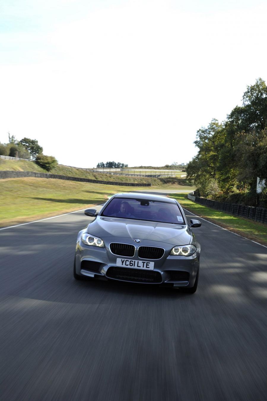  BMW M5 2012 года  (UK) (фото 16 из 27)